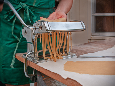 Fettuccine Alfredo macchinetta 1 400px Fettuccine Alfredo